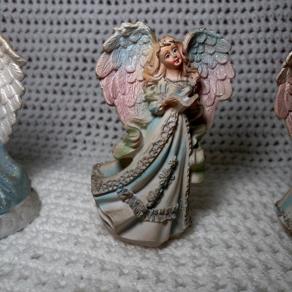 Lot Of 3 Angel Figurine Porcelain Scene Set Decoration Dolls - Picture 3 of 5
